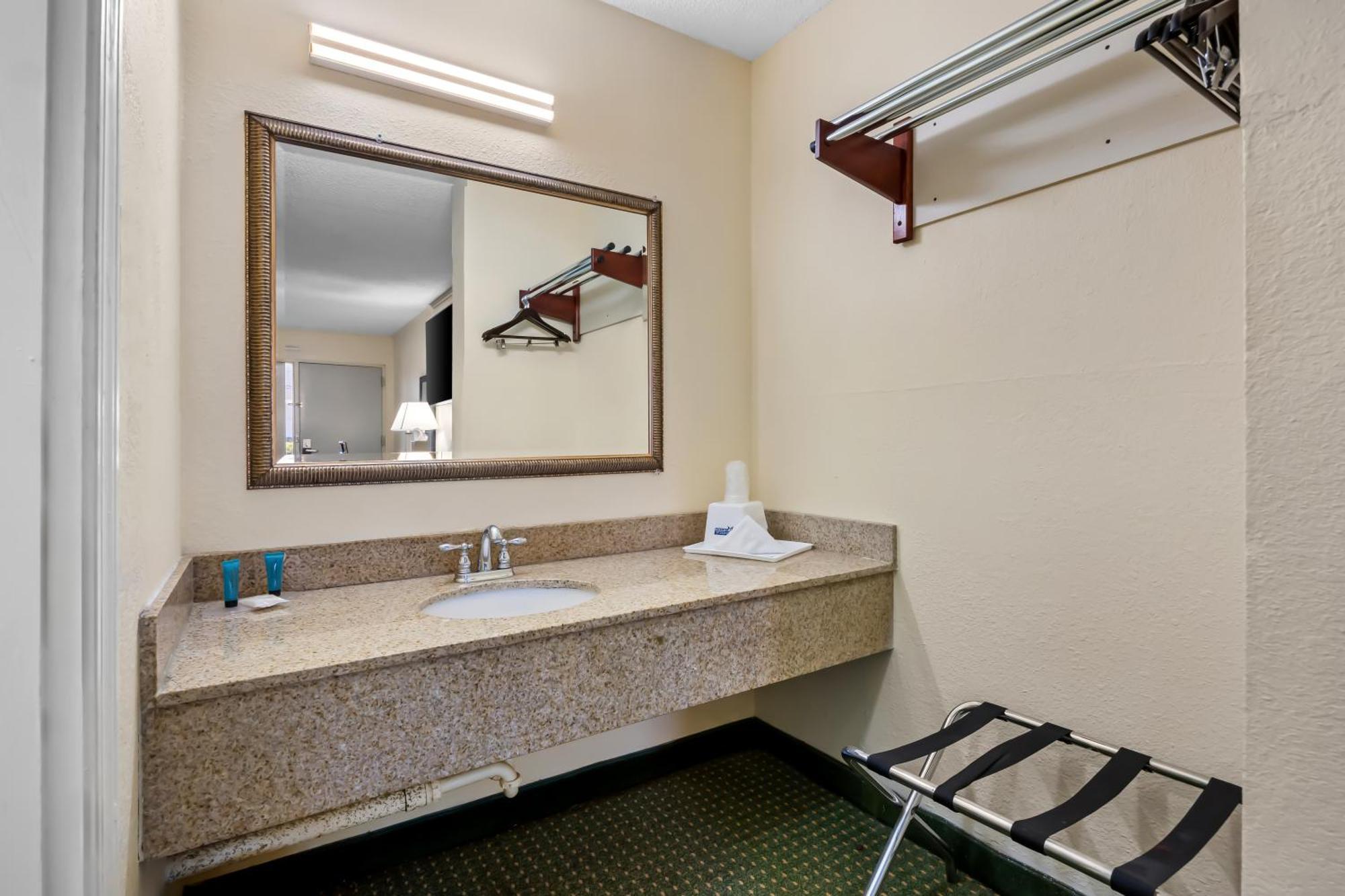 America'S Best Value Inn-コロンビア エクステリア 写真