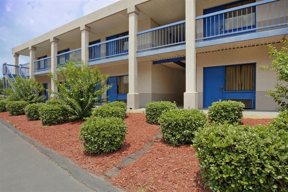 America'S Best Value Inn-コロンビア エクステリア 写真